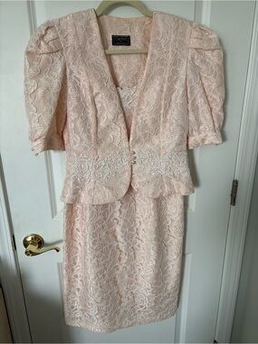 Vintage 1980s Baby pink peach with white lace Cachet Bari Protas dress & jacket